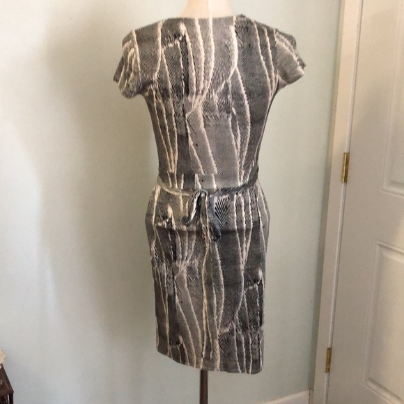 NWT Banana Republic Wrap Cream Black Abstract Print Midi Dress XS Petite - Picture 5 of 10